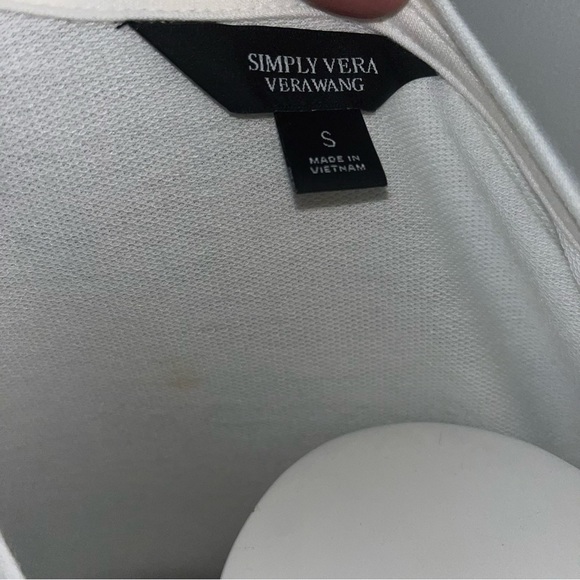NWT Simply Vera Vera Wang women’s small white long sleeve lace hem shirt - Picture 8 of 10